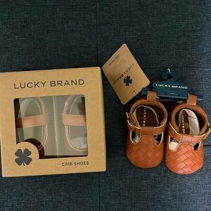 NWT BABY GIRL LUCKY SHOES